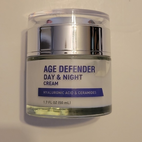 Spascriptions Other - Spascriptions Age Defender Day & Night Cream Mens 1.7oz New‎ Hyaluronic Acid